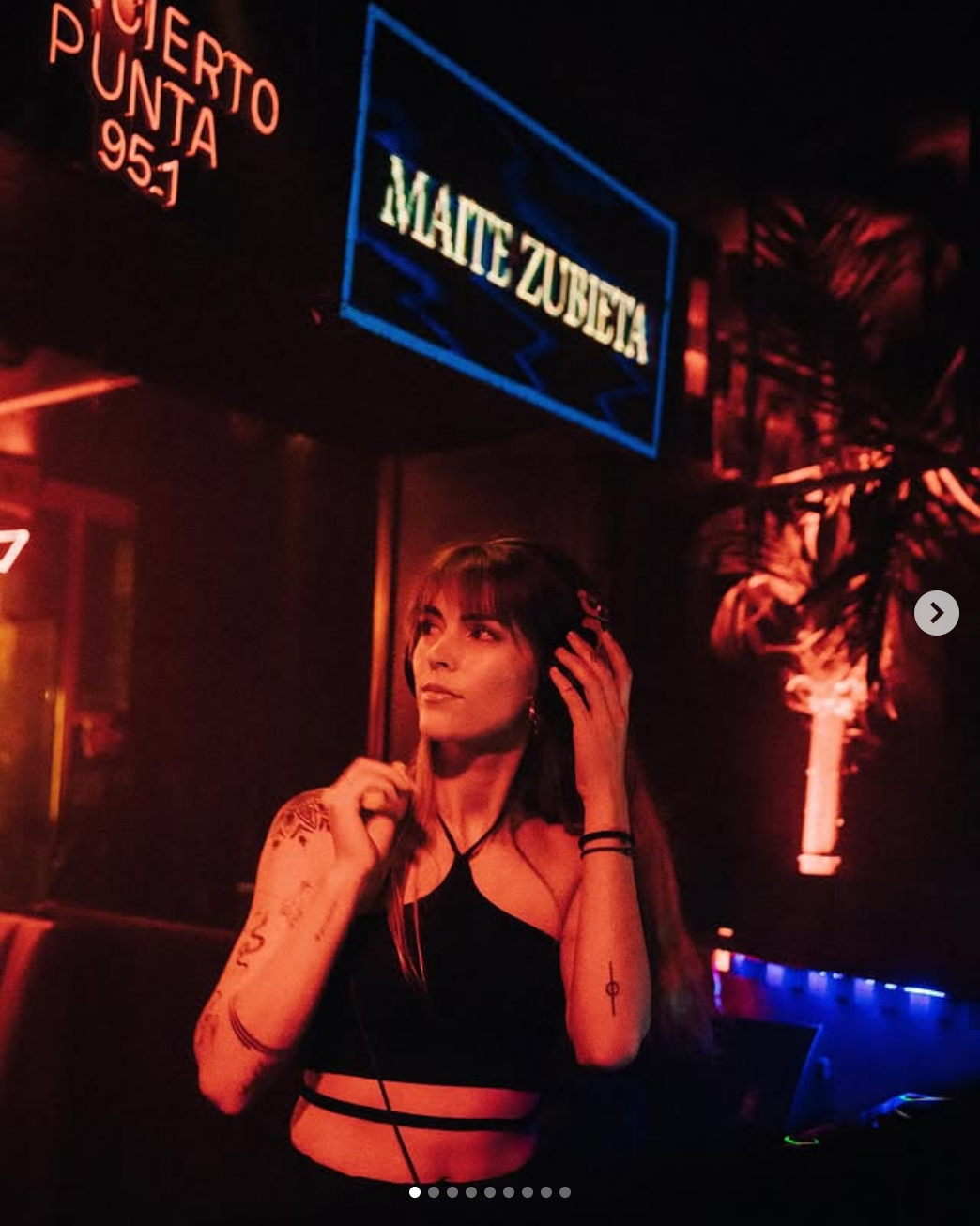 Neon sign Maite Zubieta